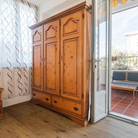 Camera Con Bagno Villa Isabel Cala Gonone Eksteriør billede