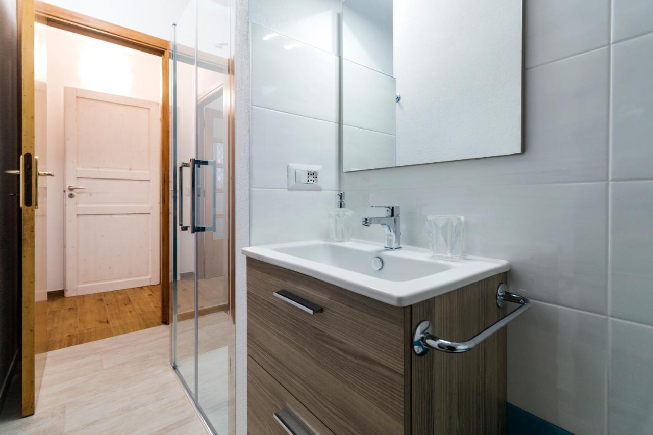 Camera Con Bagno Villa Isabel Cala Gonone Eksteriør billede